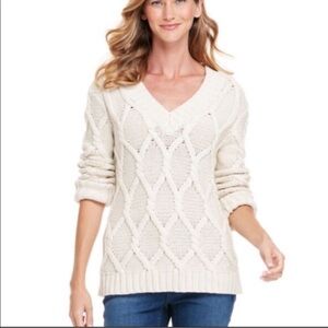 Vineyard Vines | Cable Knit V-Neck Sweater